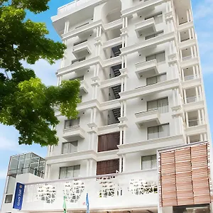 4* Hotel Golden Tulip The Grandmark